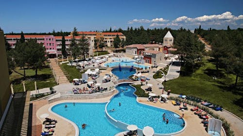 Residence Garden Istra Plava Laguna - Porodično leto u Istri, Umag, Istra, Hrvatska - 149.144 RSD - 5x noćenje u Classic sobi sa balkonom (pogled park) za 2 osobe (1 dete do 11,99 godina besplatno), Polupansion