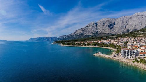 Villa Marello - Porodično leto na Makarskoj rivijeri, Promajna, Makarska rivijera, Dalmacija, Hrvatska - 41.798 RSD - 2x noćenje u dvokrevetnoj Deluxe sobi za 2 osobe (1 dete do 14 godina besplatno), Buffet doručak