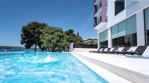 Ilirija Resort - Hotel Kornati - Last minute porodično leto u Biogradu sa punim pansionom - Posebna akcija, Biograd na Moru, Dalmacija, Hrvatska - 170.122 RSD - 7x noćenje u dvokrevetnoj Superior sobi za 2 osobe (1 dete do 12 godina i 1 dete do 7 godina besplatno), Pun pansion