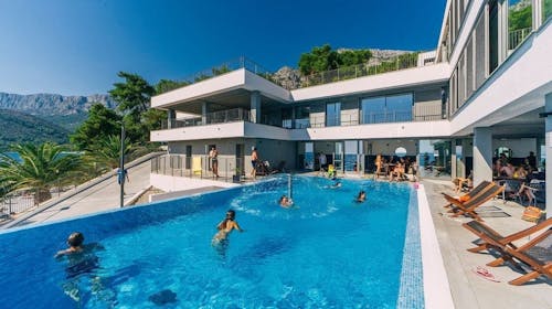 Morenia All Inclusive Resort - All inclusive leto sa animacijom, Podaca, Makarska rivijera, Dalmacija, Hrvatska - 142.034 RSD - 5x noćenje u Comfort sobi sa balkonom (strana park) za 2 osobe (1 dete do 11,99 godina i 1 dete do 7,99 godina besplatno), All inclusive