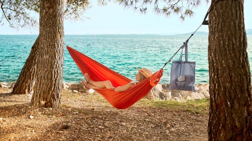 Pine Beach Pakoštane - Porodični all inclusive light odmor uz sport i prirodu - Posebna akcija, Pakoštane, Dalmacija, Hrvatska - 232.611 RSD - 7x noćenje u Comfort bungalovu (bez struje) za 3 osobe (2 dece do 3,99 godina besplatno), All inclusive light
