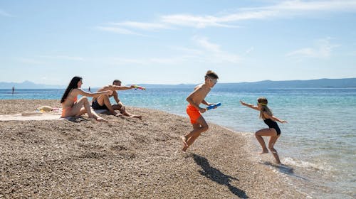 Bluesun Hotel Elaphusa - Porodično leto u Bolu, Bol, ostrvo Brač, Dalmacija, Hrvatska - 65.730 RSD - 2x noćenje u Superior dvokrevetnoj sobi (park strana) za 2 osobe (2 dece do 13,99 godina i 1 dete do 2,99 godina besplatno), Polupansion (buffet doručak i večera)