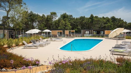 Santa Marina Boutique Camping - Porodični odmor u Poreču, Poreč, Istra, Hrvatska - 32.274 RSD - 5x noćenje u Premium Comfort mobilnoj kućici za 4 osobe (2 dece do 11,99 godina besplatno), Posteljina i peškiri