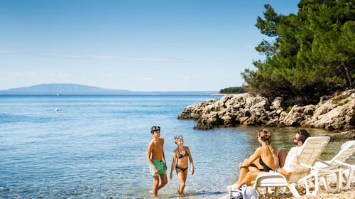 Valamar Hotel Carolina - Vrhunsko porodično leto na Rabu, Rab, Hrvatska - 245.656 RSD - 7x noćenje u sobi "Room for 2+1" morska strana za 2 osobe (1 dete do 13,99 godina besplatno), Polupansion
