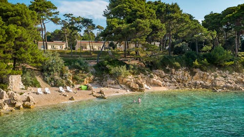 Valamar Hotel Carolina - Vrhunsko porodično leto na Rabu, Rab, Hrvatska - 267.017 RSD - 7x noćenje u sobi "Room for 2+1" morska strana za 2 osobe (1 dete do 13,99 godina besplatno), Polupansion