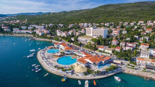 Apartmani Cindrić - Porodični letnji odmor uz obalu, Selce, Hrvatska - 32.855 RSD - 2x noćenje u apartmanu za 3 osobe, Boravišna taksa