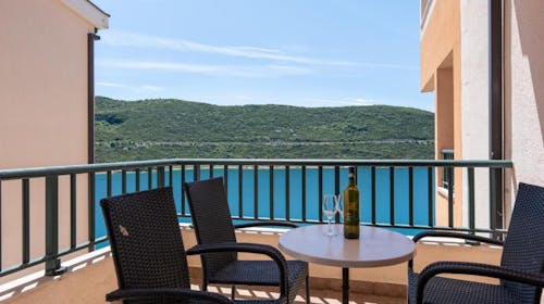 Hotel Adria - Letnji odmor u Neumu, Neum, Bosna i Hercegovina - 63.043 RSD - 5x noćenje u dvokrevetnoj sobi za 2 osobe (dete do 7 godina besplatno), Doručak