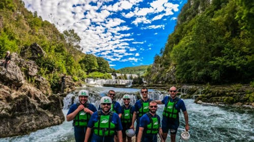 UNA UNIQUE Rafting - Nezaboravan odmor na reci Uni, Bihać, Bosna i Hercegovina - 8.453 RSD - 1x noćenje u vili sa bazenom za 1 osobu (deca do 6 godina besplatno), Doručak