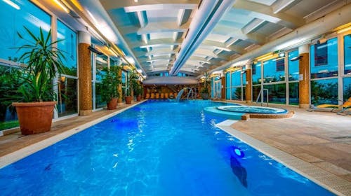 Drava Hotel Thermal Resort - Odmor u gradu Harkány tokom sedmice, Harkány, Mađarska - 42.834 RSD - 2x noćenje u Classic dvokrevetnoj sobi za 2 osobe, Polupansion (buffet doručak i buffet večera)
