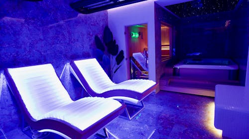 Hotel Kocka - Wellness odmor u srcu Vrnjačke Banje, Vrnjačka Banja, Srbija - 32.857 RSD - 2x noćenje u Junior apartmanu za 2 osobe (dete do 12 godina besplatno), Polupansion
