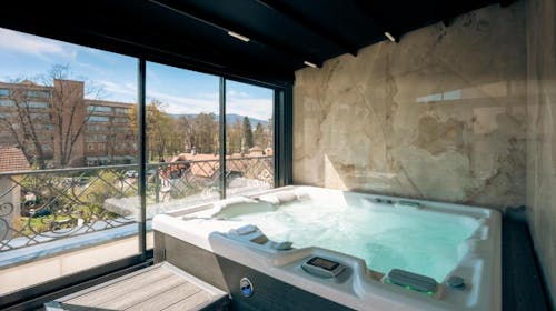 Hotel Kocka - Wellness odmor u srcu Vrnjačke Banje, Vrnjačka Banja, Srbija - 140.811 RSD - 5x noćenje u Royal apartmanu za 2 osobe (dete do 12 godina besplatno), Polupansion
