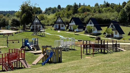Turističko naselje Ajdinovići SRCA - Hotel Horizont i Depadansa - Letnji vikend odmor za dvoje, Olovo, Bosna i Hercegovina - 34.323 RSD - 2x noćenje u hotelu Horizont ili Depadansi u dvokrevetnoj sobi za 2 osobe, All inclusive