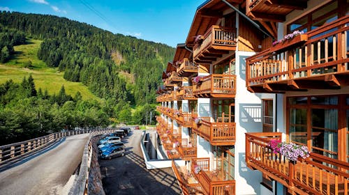 Grafenberg Resort - Letnji all inclusive light planinski odmor u Austriji, Wagrain, Austrija - 67.943 RSD - 3x noćenje u Multi Bedroom sobi za 2 osobe (1 dete do 6 godina besplatno), All inclusive light