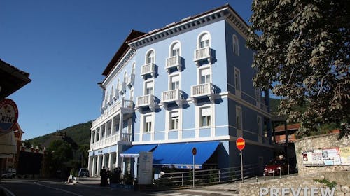 Hotel Park - Top leto u Lovranu, Lovran, Hrvatska - 41.082 RSD - 2x noćenje u dvokrevetnoj sobi morska strana za 2 osobe (1. dete do 13,99 godina i 2. dete do 2,99 godina besplatno), Polupansion (doručak i večera)