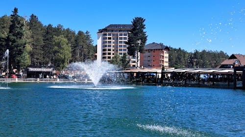 Anika Lake View Zlatibor - Odmor u centru Zlatibora, Zlatibor, Srbija - 17.020 RSD - 3x noćenje u apartmanu sa jednom spavaćom sobom za 4 osobe, Korištenje inventara