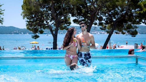 Ilirija Resort - Hotel Ilirija - Kratki letnji odmor sa punim pansionom u Biogradu, Biograd na Moru, Dalmacija, Hrvatska - 66.783 RSD - 3x noćenje u dvokrevetnoj Comfort sobi za 2 osobe (1 dete do 12 godina i 1 dete do 7 godina besplatno), Pun pansion
