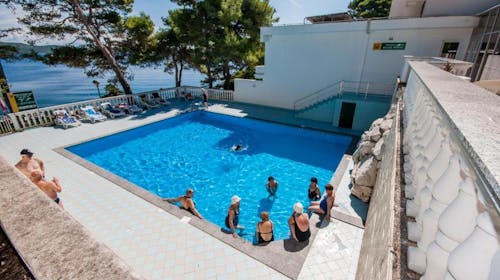 Hotel Lavanda - Porodični odmor na Dugom otoku, Božava, Dalmacija, Hrvatska - 173.887 RSD - 7x noćenje u Standard sobi sa pogledom na more i balkonom za 2 osobe (2 dece do 11,99 godina besplatno), Polupansion (buffet doručak i večera)